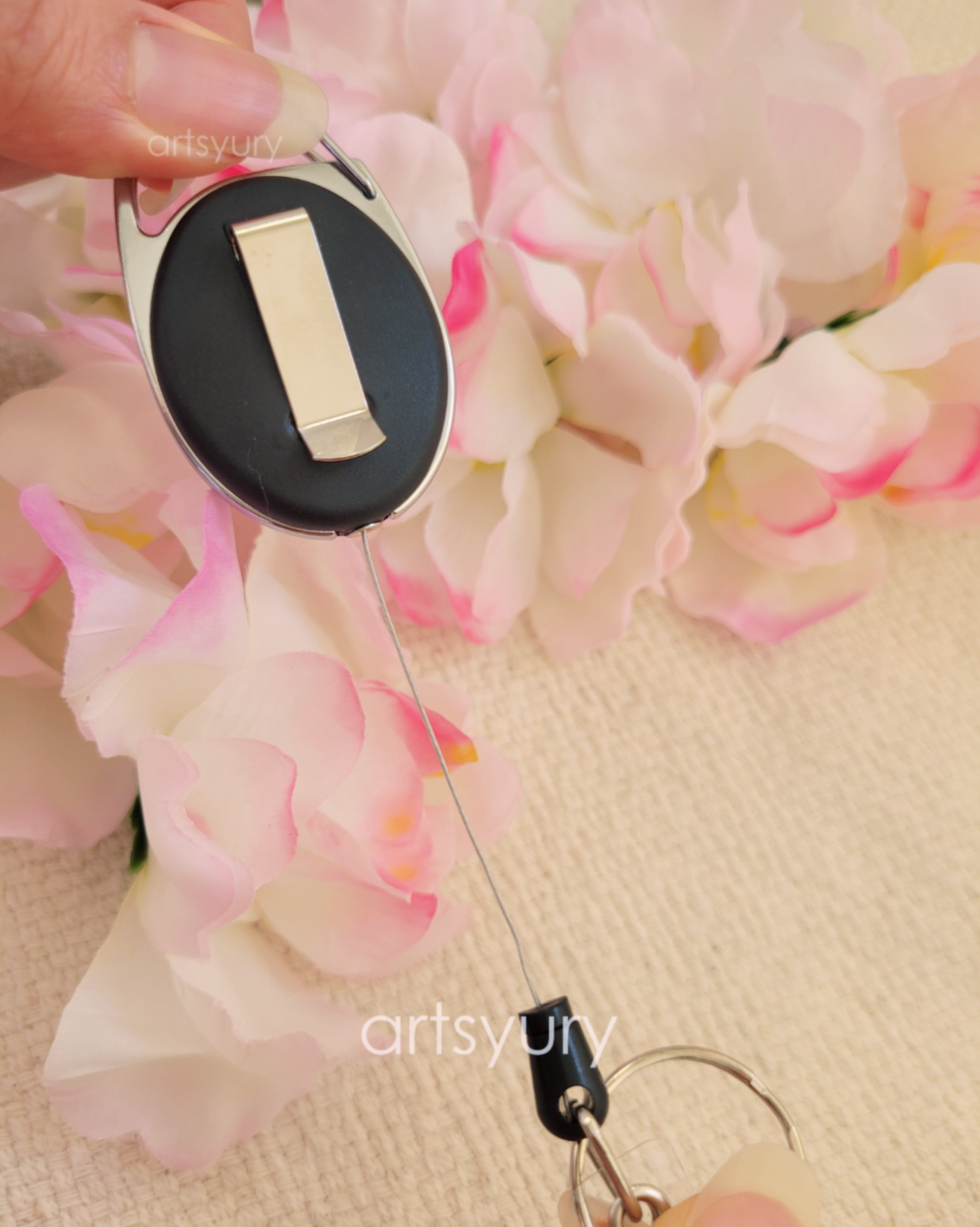 Badge Reel: Kitty Festive Deer
